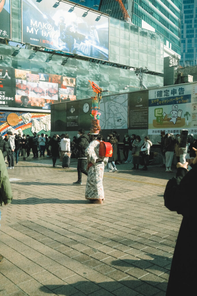 渋谷駅の変な人